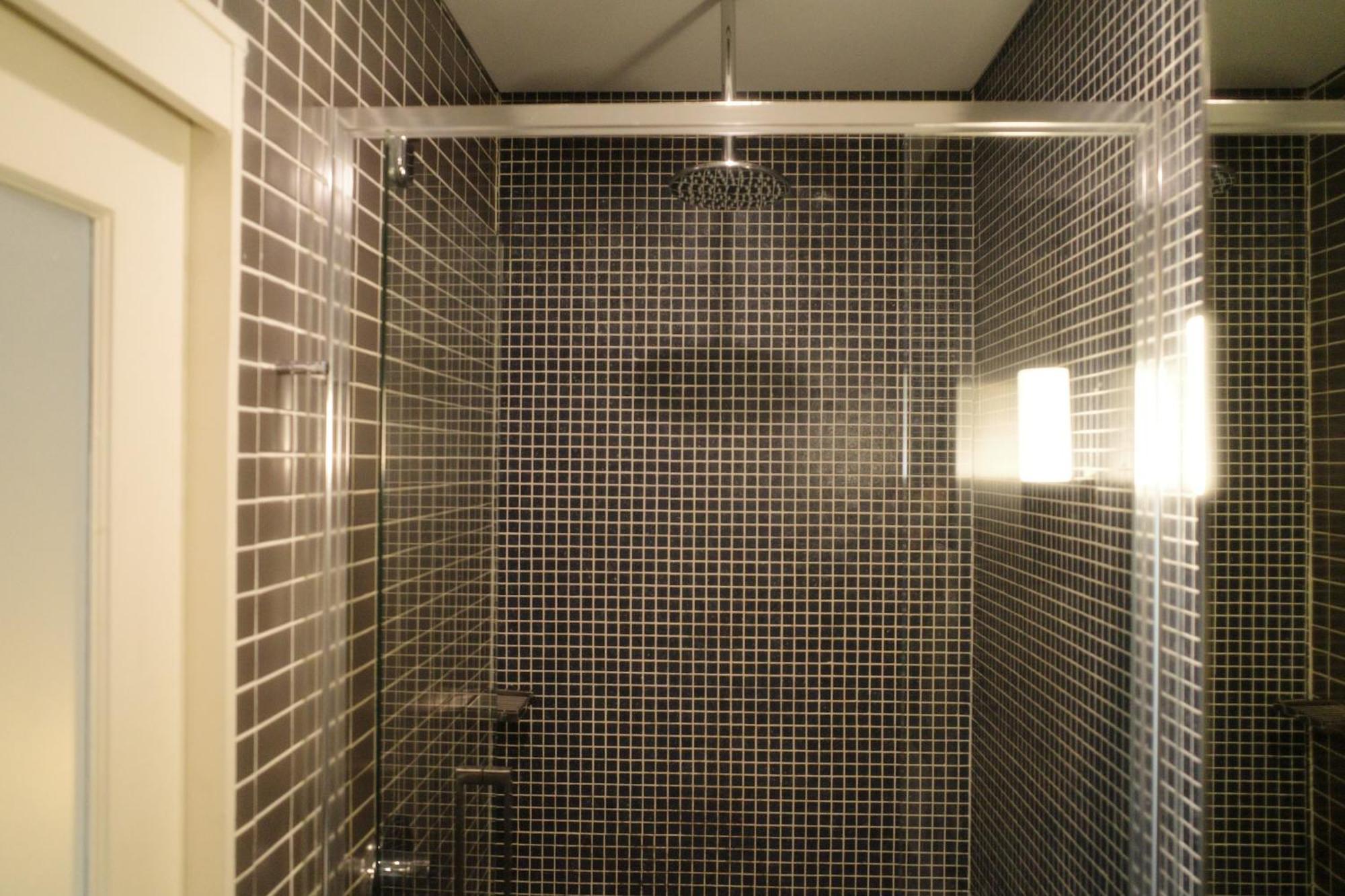 Crown Hotel Surry Hills Sydney Room photo